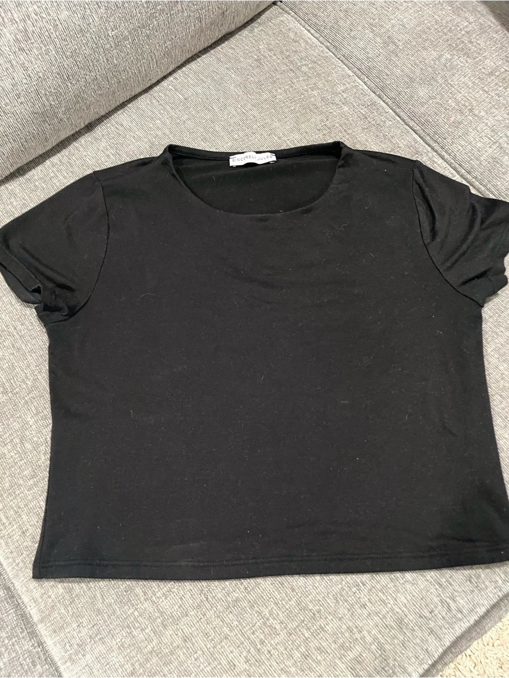 Sincerely Jules Black Crewneck Short Sleeve Crop Tee